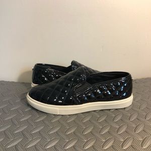 Steve Madden black ecentrcq sneaker Women’s 7.5